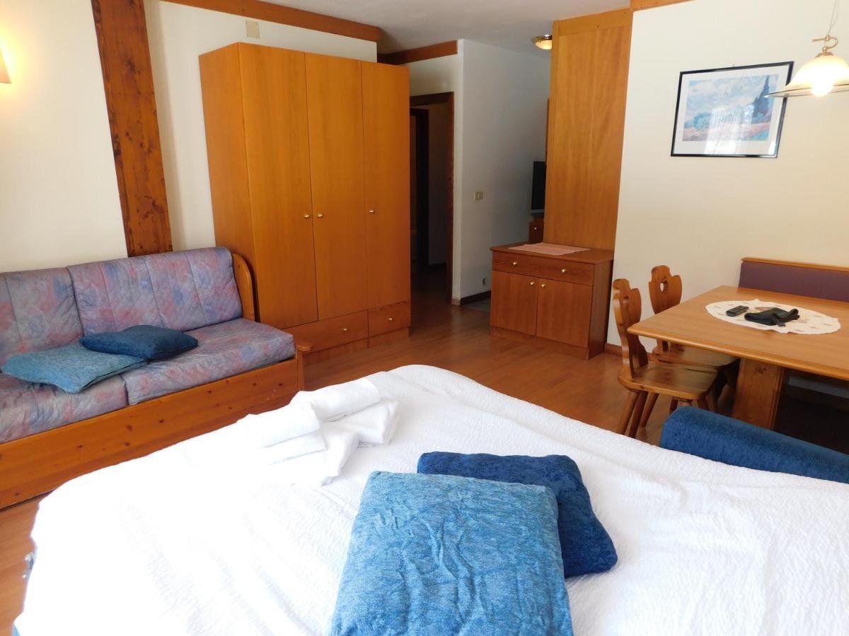 Ski Residence ซานมาร์ตีโนดีกัสตรอสซา ภายนอก รูปภาพ