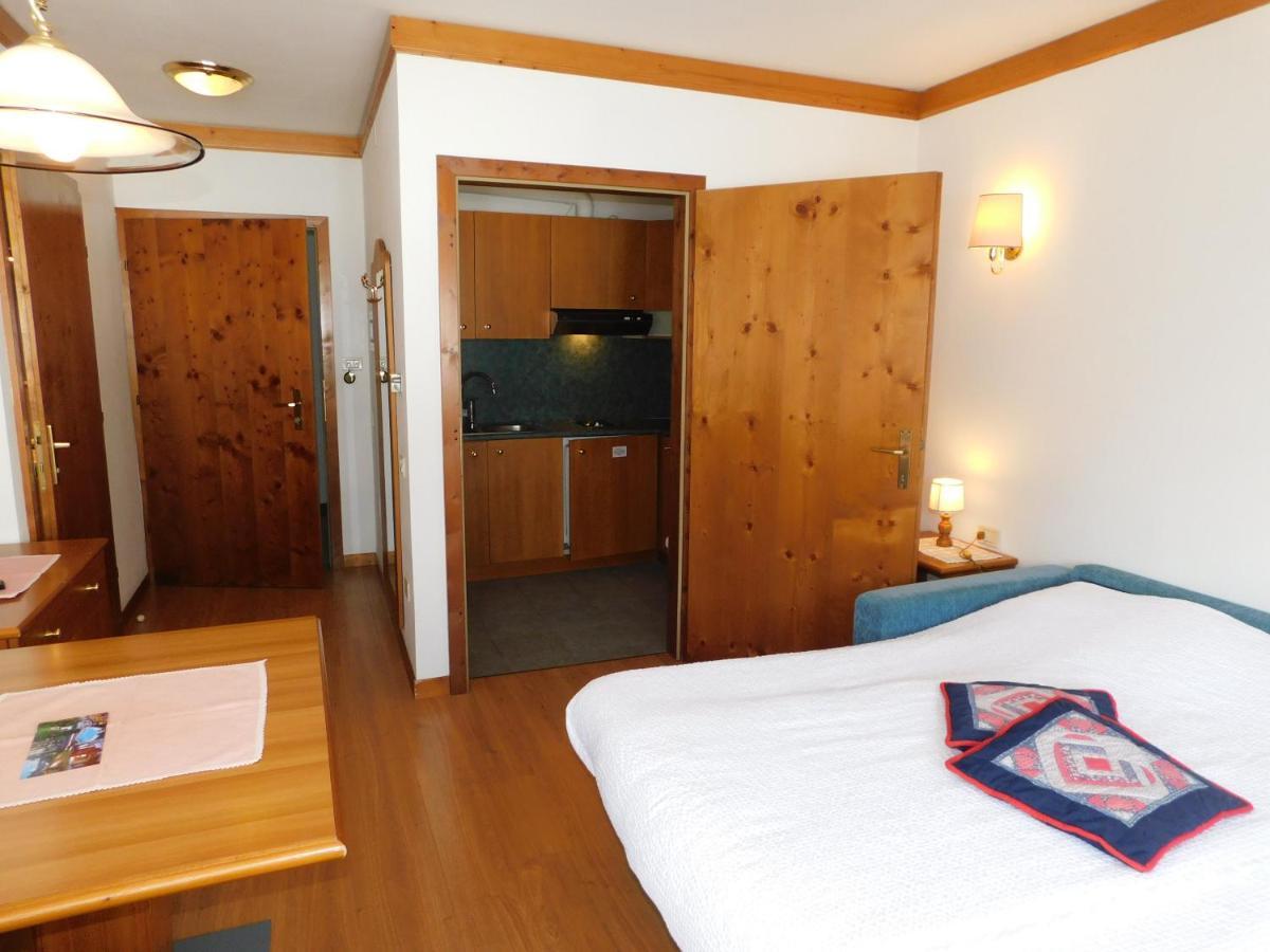 Ski Residence ซานมาร์ตีโนดีกัสตรอสซา ภายนอก รูปภาพ