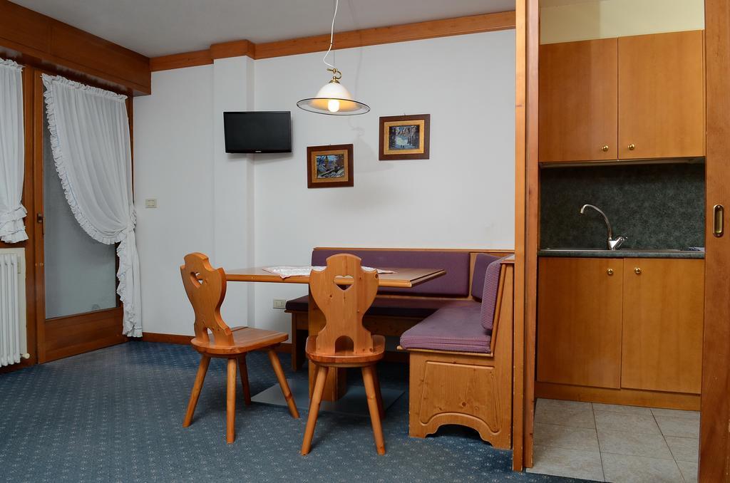 Ski Residence ซานมาร์ตีโนดีกัสตรอสซา ห้อง รูปภาพ
