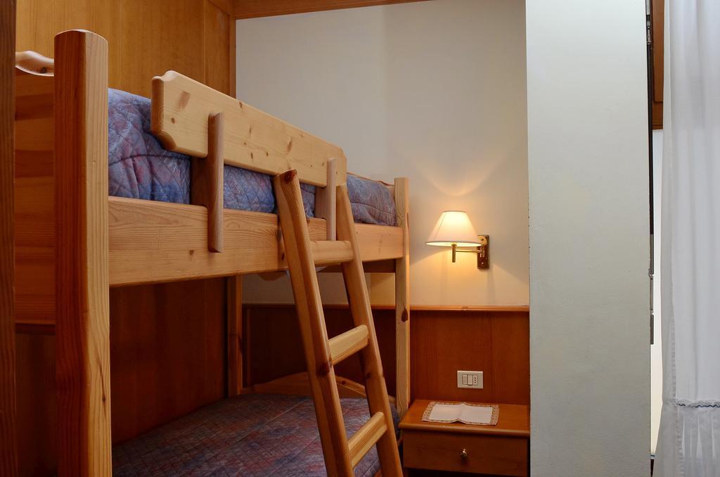 Ski Residence ซานมาร์ตีโนดีกัสตรอสซา ห้อง รูปภาพ