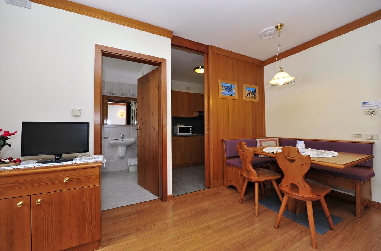Ski Residence ซานมาร์ตีโนดีกัสตรอสซา ภายนอก รูปภาพ