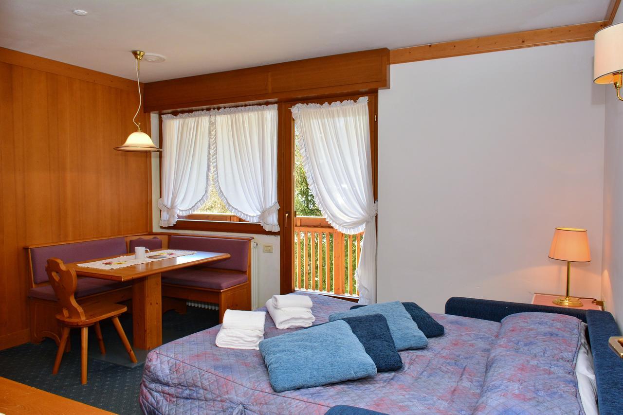 Ski Residence ซานมาร์ตีโนดีกัสตรอสซา ภายนอก รูปภาพ