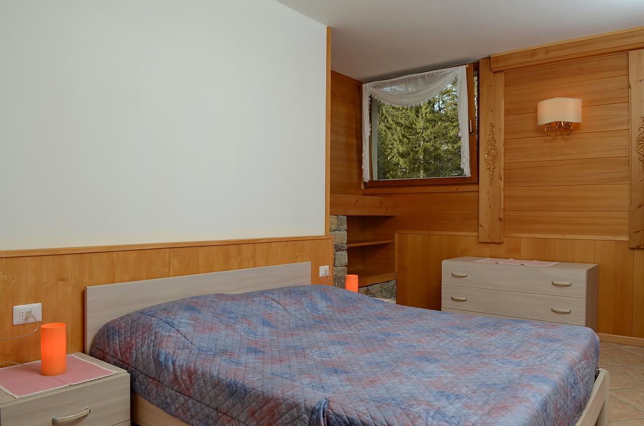 Ski Residence ซานมาร์ตีโนดีกัสตรอสซา ภายนอก รูปภาพ